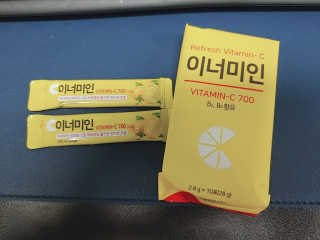 이너미인 VITAMIN-C 700 — 4.5점을 준 리뷰어가 2020년 9월 올린 사용 사진