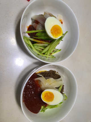 [해주냉면] 신천맛집 매운 비빔냉면 2인분 + 무절임 — 5점을 준 리뷰어가 2020년 5월 올린 사용 사진