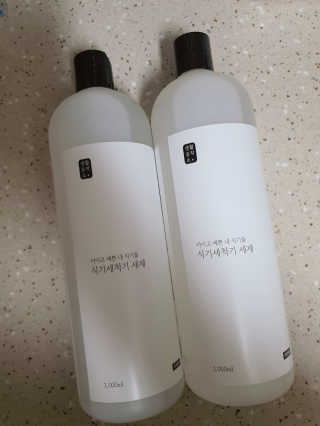 [생활공작소] 식기세척기용 액체세제  X 2개입 — 5점을 준 리뷰어가 2020년 12월 올린 사용 사진