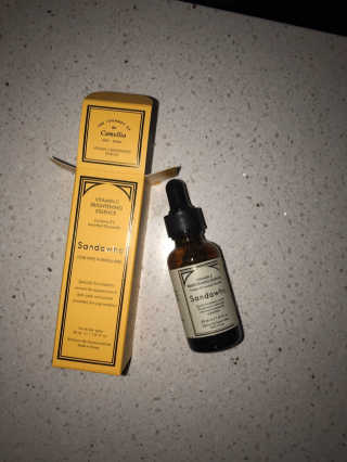 [스킨큐어] 산다화 비타민C 화이트닝 에센스 30ml — 4.5점을 준 리뷰어가 2020년 4월 올린 사용 사진