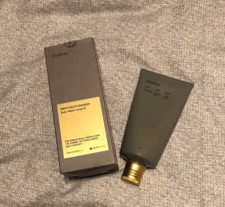 프라도어 바디 프라이머 크림-데오도란트 x 퍼퓸 로션 — 5점을 준 리뷰어가 2020년 7월 올린 사용 사진