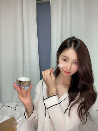 메디힐 캘러스 멀티 골드 리프팅 크림 — 5점을 준 리뷰어가 2020년 9월 올린 사용 사진