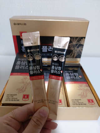 서울약사신협_투데이홍삼정플러스스틱_10g x 30포 — 5점을 준 리뷰어가 2020년 11월 올린 사용 사진