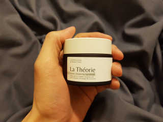 La Theorie Hydrating Ingredients | 하이드레이팅 인그레이디언츠 — 5점을 준 리뷰어가 2020년 4월 올린 사용 사진