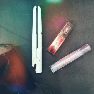 모즈헤어 휴대용 미니 고데기 — 5점을 준 리뷰어가 2020년 11월 올린 사용 사진