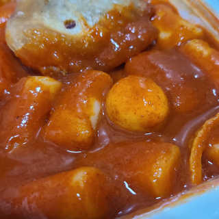 죠스떡볶이 [죠스푸드] 짜빠떡볶이+떡또그+범벅만두 신메뉴 3종 — 4점을 준 리뷰어가 2020년 5월 올린 사용 사진