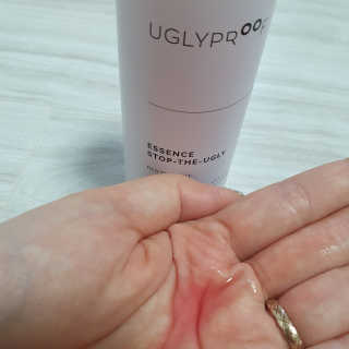 어글리프루프 에센스 스탑디어글리 레드모먼트 에센스 120ml — 5점을 준 리뷰어가 2020년 12월 올린 사용 사진
