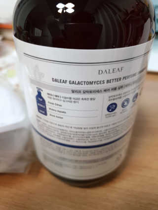 달리프 베러 퍼퓸 샴푸 1000ml 레이니데이 or 일랑로즈 — 4점을 준 리뷰어가 2020년 4월 올린 사용 사진