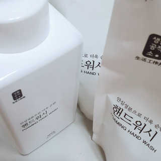 [생활공작소]핸드워시 용기 500ml 1개+리필 400ml 2개 — 5점을 준 리뷰어가 2020년 8월 올린 사용 사진