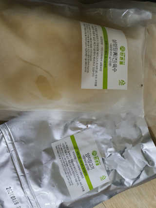 한촌몰 설렁탕집 가마솥 도가니탕 350g x 2팩 — 5점을 준 리뷰어가 2020년 8월 올린 사용 사진