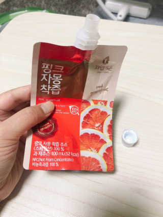 자연에온 핑크 자몽 착즙 100mL 10개입 2BOX — 4.5점을 준 리뷰어가 2020년 11월 올린 사용 사진