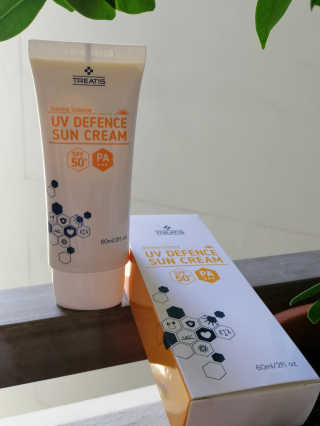 트리티스 SG_[TREATIS] UV Defence Sun Cream — 5점을 준 리뷰어가 2020년 12월 올린 사용 사진