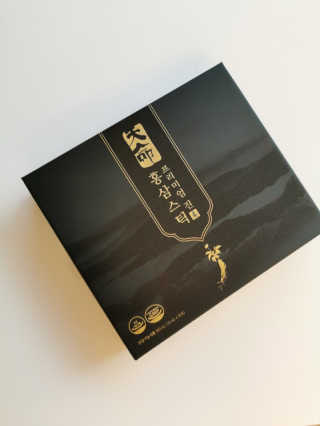 헬스업_천명진프리미엄홍삼스틱_10ml x 30포 — 5점을 준 리뷰어가 2020년 11월 올린 사용 사진