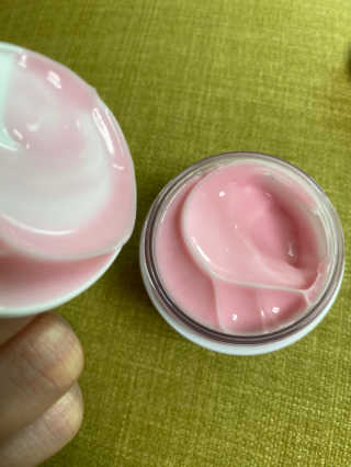 어글리프루프 크림 스탑디어글리 핑크모먼트 50ml — 5점을 준 리뷰어가 2020년 10월 올린 사용 사진
