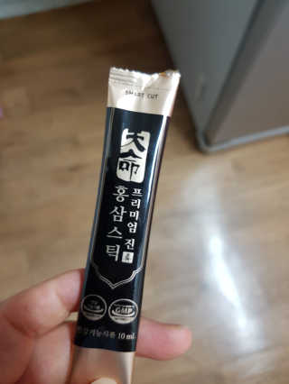 헬스업_천명진프리미엄홍삼스틱_10ml x 30포 — 5점을 준 리뷰어가 2020년 7월 올린 사용 사진