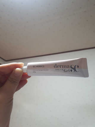 derma SC-Gel 더마에스씨 겔 20g — 4점을 준 리뷰어가 2020년 4월 올린 사용 사진