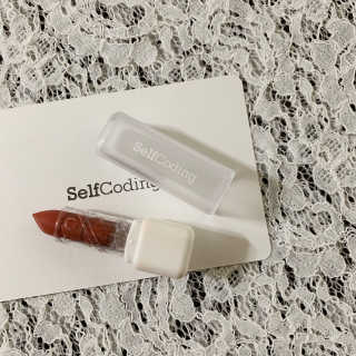셀프코딩 코드 레드 소프트 립스틱 — 5점을 준 리뷰어가 2020년 7월 올린 사용 사진