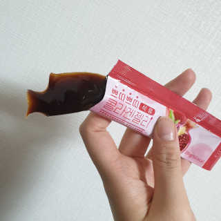 헬스업_쁘띠쁘띠석류콜라겐젤리_20g x 14포 — 5점을 준 리뷰어가 2020년 11월 올린 사용 사진