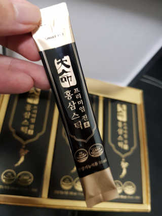 헬스업_천명진프리미엄홍삼스틱_10ml x 30포 — 5점을 준 리뷰어가 2020년 11월 올린 사용 사진