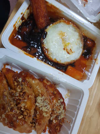 죠스떡볶이 [죠스푸드] 짜빠떡볶이+떡또그+범벅만두 신메뉴 3종 — 5점을 준 리뷰어가 2020년 4월 올린 사용 사진