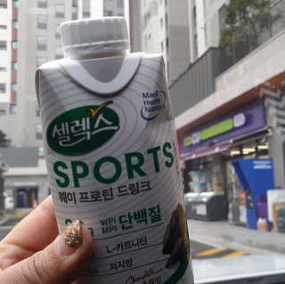 셀렉스스포츠 셀렉스 스포츠 드링크 초콜릿 _ 330ml x 12팩 — 5점을 준 리뷰어가 2020년 11월 올린 사용 사진