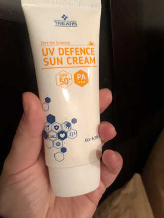 트리티스 US [TREATIS] UV Defence Sun Cream PA+++ / SPF50+ — 5점을 준 리뷰어가 2020년 12월 올린 사용 사진