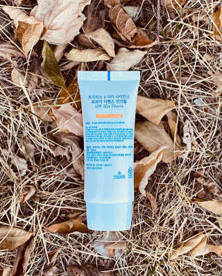 트리티스 US [TREATIS] UV Defence Sun Cream PA+++ / SPF50+ — 5점을 준 리뷰어가 2020년 11월 올린 사용 사진