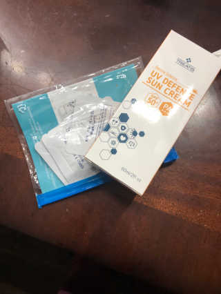 트리티스 US [TREATIS] UV Defence Sun Cream PA+++ / SPF50+ — 5점을 준 리뷰어가 2020년 11월 올린 사용 사진