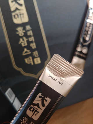 헬스업_천명진프리미엄홍삼스틱_10ml x 30포 — 5점을 준 리뷰어가 2020년 11월 올린 사용 사진