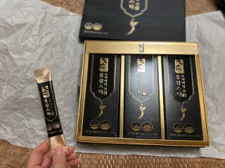 헬스업_천명진프리미엄홍삼스틱_10ml x 30포 — 5점을 준 리뷰어가 2020년 11월 올린 사용 사진