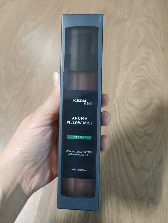 쿤달 릴랙싱 슬립 배럴 아로마 필로우 미스트 150ml 리뷰 사진