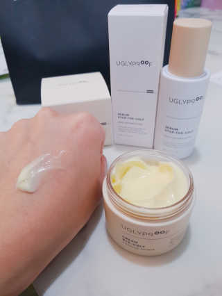 어글리프루프 크림 바이어글리 하이드레이션 샤워 50ml — 5점을 준 리뷰어가 2020년 11월 올린 사용 사진