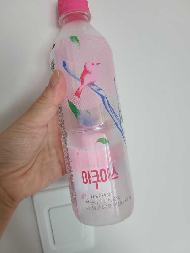 [아쿠아스] 제로칼로리 플레이버워터 복숭아/청포도 1BOX 20개입 리뷰 사진