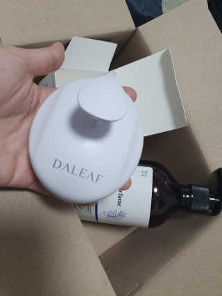 달리프 베러 퍼퓸 샴푸 1000ml 레이니데이 or 일랑로즈 — 5점을 준 리뷰어가 2020년 4월 올린 사용 사진
