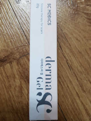 derma SC-Gel 더마에스씨 겔 20g — 5점을 준 리뷰어가 2020년 5월 올린 사용 사진
