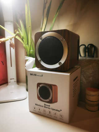 SEVIZ MINI10W 레트로 블루투스 스피커 — 4.5점을 준 리뷰어가 2020년 10월 올린 사용 사진