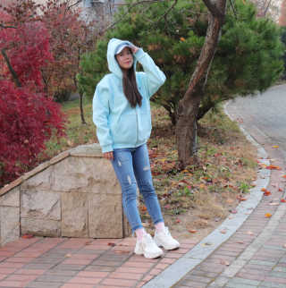 브랜디드라이프스타일코리아 행텐 헤리티지 후드 티셔츠 / 후드집업 — 5점을 준 리뷰어가 2020년 11월 올린 사용 사진