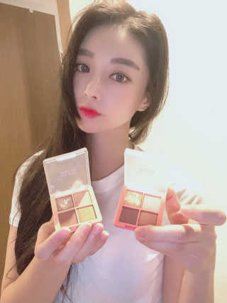 [블랙루즈] 크리스탈 하트 락 섀도우 4종 중 택1 — 4.5점을 준 리뷰어가 2020년 9월 올린 사용 사진