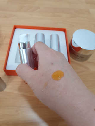 메디페르 [ 1+1 ] 루테인앰플세트 1개 + 루테인크림 50ml 1개 — 4점을 준 리뷰어가 2020년 9월 올린 사용 사진