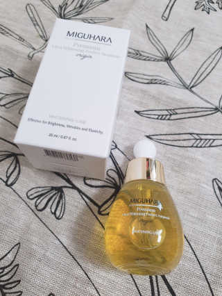 미구하라 프리미엄 울트라 화이트닝 퍼펙트 앰플 오리진  20ml — 5점을 준 리뷰어가 2020년 4월 올린 사용 사진