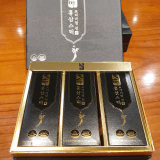 헬스업_천명진프리미엄홍삼스틱_10ml x 30포 — 4.5점을 준 리뷰어가 2020년 11월 올린 사용 사진
