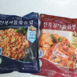 바다는다웰빙이다 전복해물볶음밥/전복김치볶음밥 250g-4봉지 — 5점을 준 리뷰어가 2020년 8월 올린 사용 사진