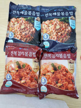 바다는다웰빙이다 전복해물볶음밥/전복김치볶음밥 250g-4봉지 — 5점을 준 리뷰어가 2020년 10월 올린 사용 사진