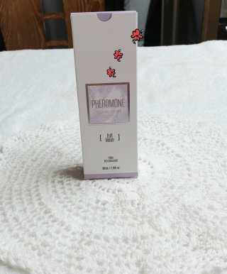 레드컨테이너 페로몬향 퍼퓸 바디미스트 80ml — 5점을 준 리뷰어가 2020년 4월 올린 사용 사진