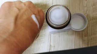 La Theorie Hydrating Ingredients | 하이드레이팅 인그레이디언츠 — 3.5점을 준 리뷰어가 2020년 4월 올린 사용 사진