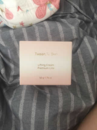 Tween.Ty Skin 트웬티스킨 리프팅 크림 프리미엄 라인 — 4.5점을 준 리뷰어가 2020년 9월 올린 사용 사진