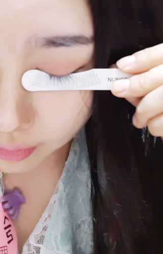 닥터존스킨 눈썹자라 — 5점을 준 리뷰어가 2020년 11월 올린 사용 사진