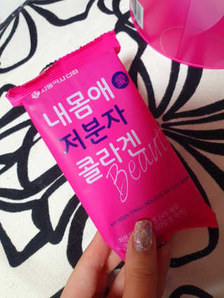 서울약사신협_내몸애뷰티 저분자콜라겐_2.5g 100포 — 5점을 준 리뷰어가 2020년 6월 올린 사용 사진