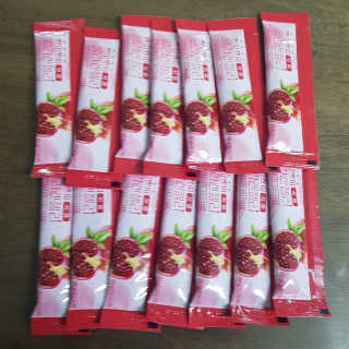 헬스업_쁘띠쁘띠석류콜라겐젤리_20g x 14포 — 5점을 준 리뷰어가 2020년 11월 올린 사용 사진