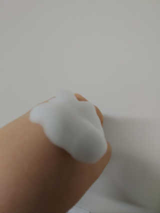 웰리카_V CARE 웰리카 락토 리프레싱 이너클렌저 — 5점을 준 리뷰어가 2020년 12월 올린 사용 사진